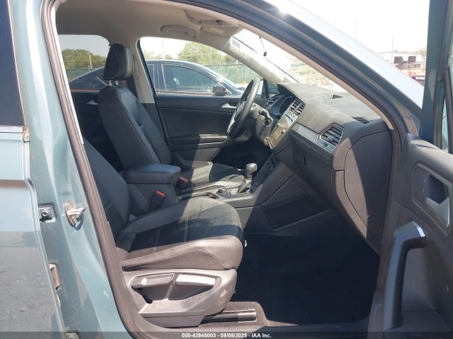 Volkswagen Tiguan 2021 3VV2B7AX4MM108018 Image 5