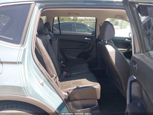 Volkswagen Tiguan 2021 3VV2B7AX4MM108018 Image 8