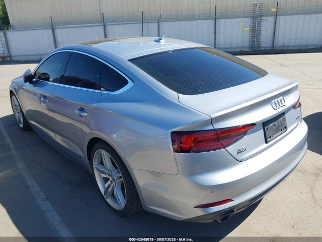2019 AUDI A5 WAUENCF55KA048096 Photo 2