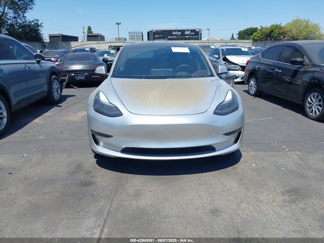 5YJ3E1EC2NF203343 Tesla MODEL 3