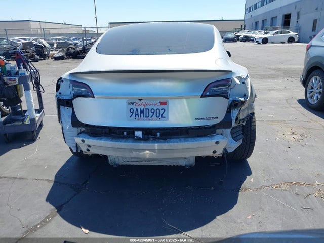5YJ3E1EC2NF203343 Tesla MODEL 3