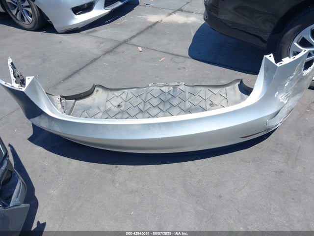 5YJ3E1EC2NF203343 Tesla MODEL 3