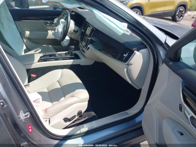 2019 VOLVO S90 LVY102AK7KP082411 Photo 4