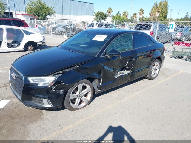 2018 AUDI A3 WAUAUGFF4J1029040 Photo 5