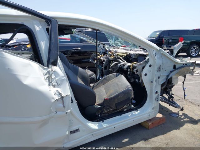 2015 SUBARU WRX JF1VA1J65F8813555 Photo 4