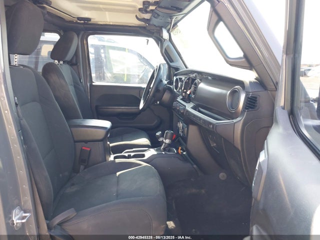 1C4HJXDN2LW138753 Jeep Wrangler Unlimited Sport S 4x4