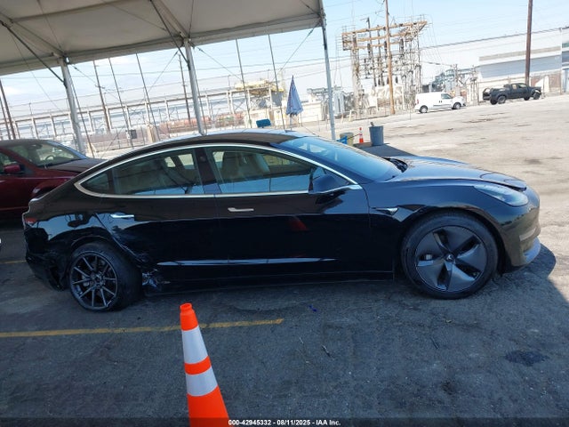 5YJ3E1EA9JF003908 Tesla MODEL 3