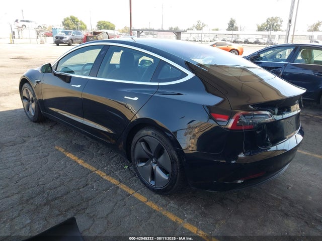 2018 TESLA MODEL 3 5YJ3E1EA9JF003908 Photo 2