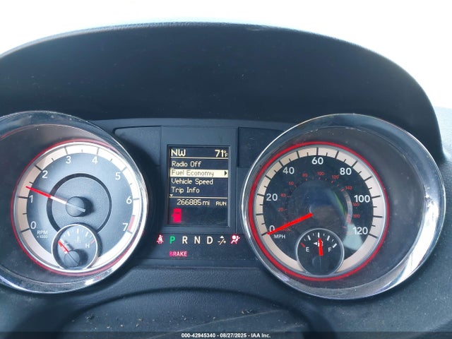 2C4RDGEG9ER301423 Dodge Grand Caravan
