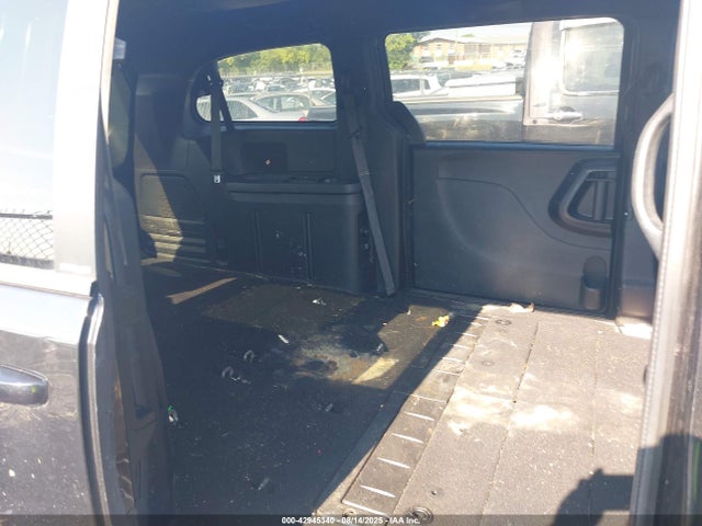 2C4RDGEG9ER301423 Dodge Grand Caravan