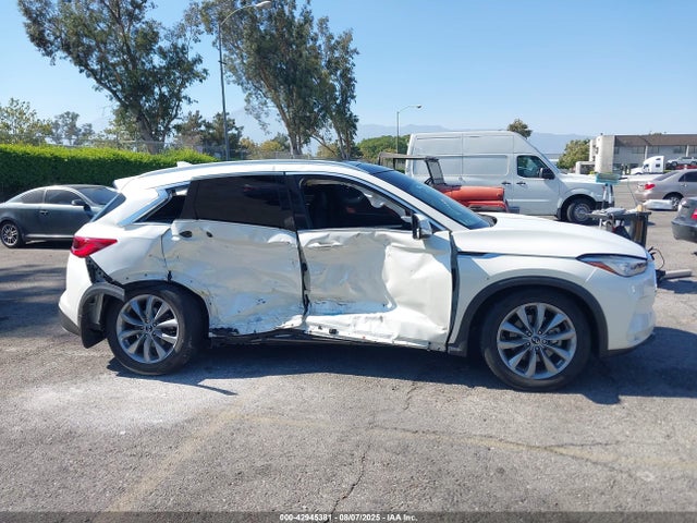 3PCAJ5M14LF120228 Infiniti QX50