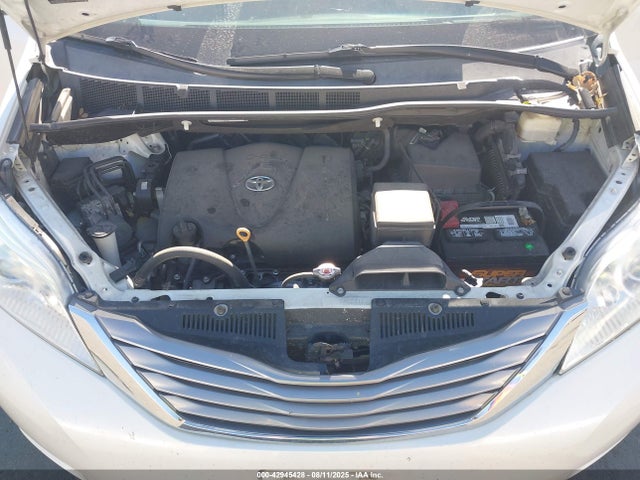 2017 TOYOTA SIENNA 5TDYZ3DC4HS823151 Photo 9