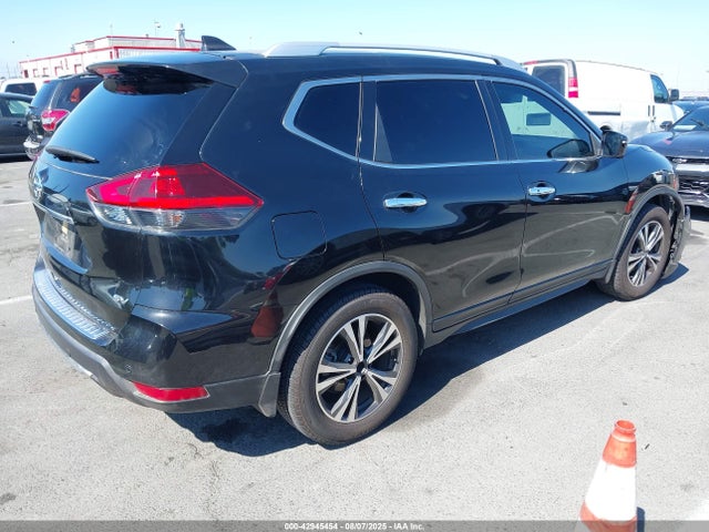 Nissan 2019 2019 JN8AT2MT7KW263862 Image 4