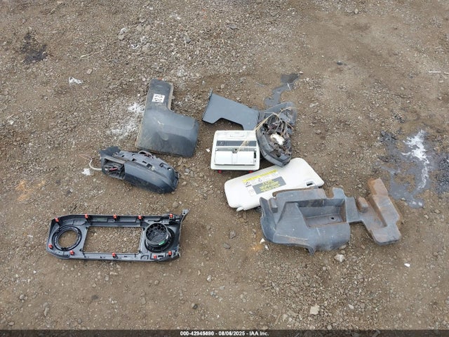 Toyota 2tr-fe 2017 5TFRX5GN8HX077669 Image 12