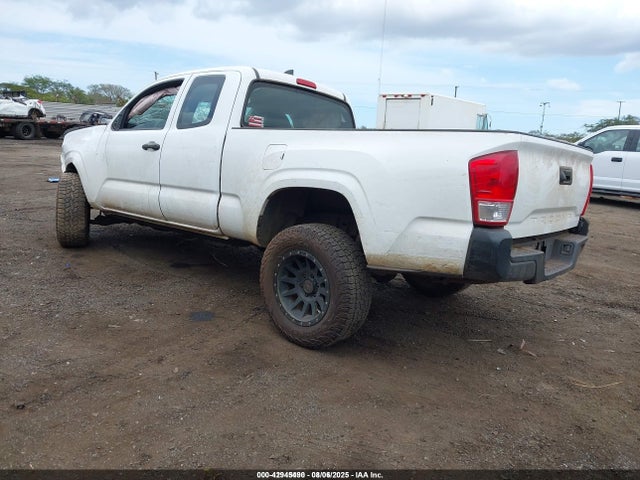 Toyota 2tr-fe 2017 5TFRX5GN8HX077669 Image 3