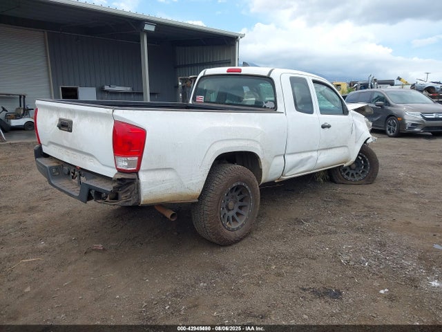 Toyota 2tr-fe 2017 5TFRX5GN8HX077669 Image 4