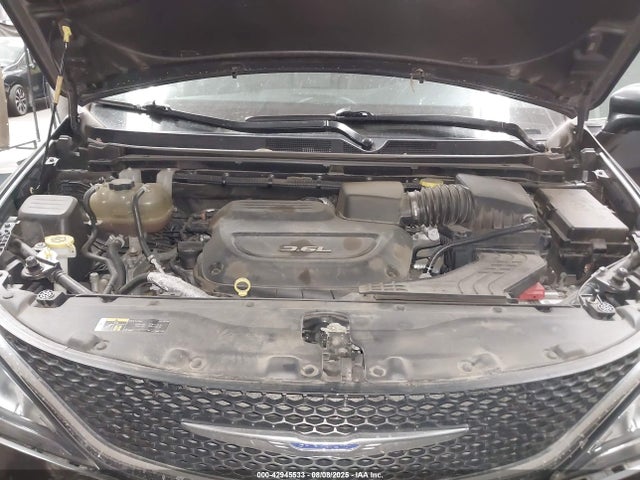 2C4RC1BG7JR214327 Chrysler Pacifica