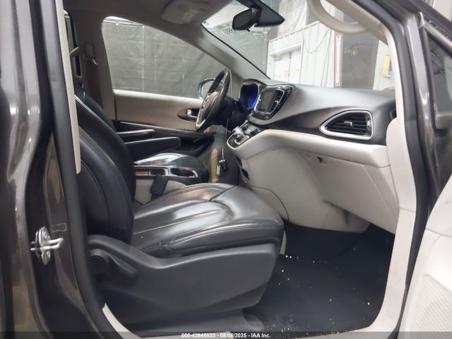 2C4RC1BG7JR214327 Chrysler Pacifica