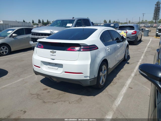 1G1RC6E48FU141230 Chevrolet luu - ffv, e-flex, fam 0