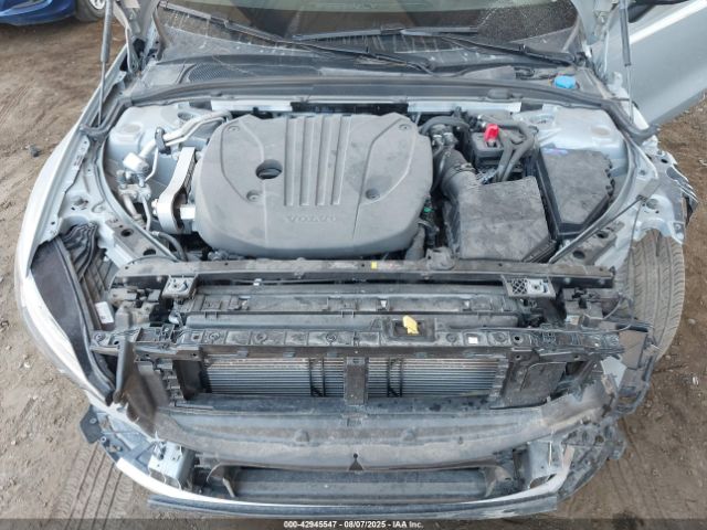 2025 VOLVO S60 7JRL12FC2SG366979 Photo 9