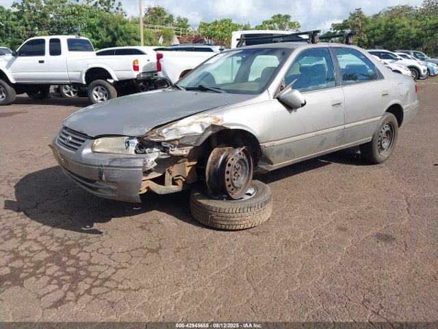 1999 TOYOTA CAMRY 4T1BG22K0XU602636 Photo 1