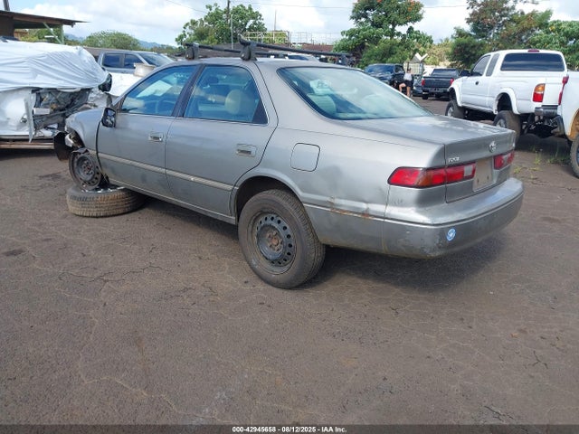 1999 TOYOTA CAMRY 4T1BG22K0XU602636 Photo 2