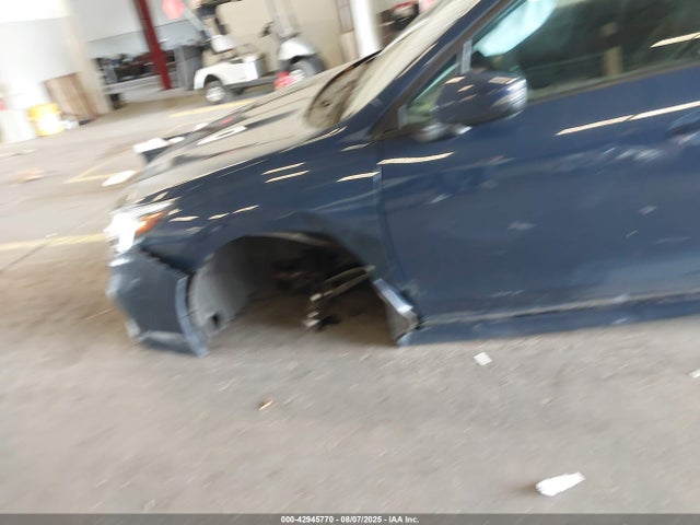 4S3BWAM60P3017921 Subaru Legacy Limited