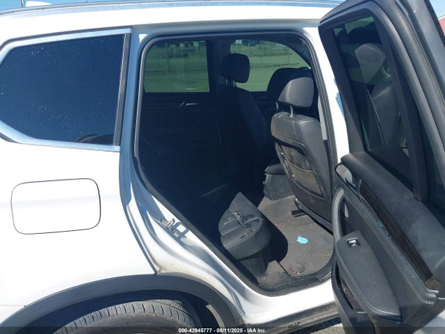 5UXWX9C51H0T00383 BMW X3