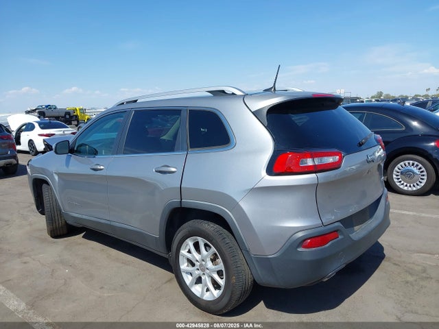 1C4PJLCB3HW542065 Jeep Cherokee