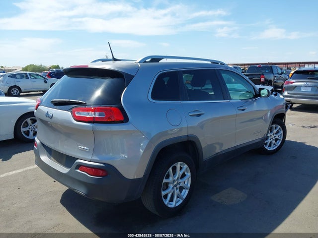 1C4PJLCB3HW542065 Jeep Cherokee
