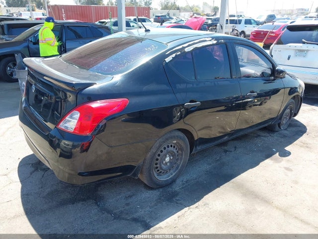 Nissan 2018 2018 3N1CN7AP1JL835406 Image 4