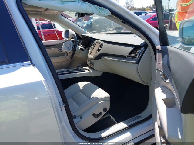 YV4H60PE9S1302187 Volvo Xc90 Plug-in Hybrid T8 Plus 7-seater