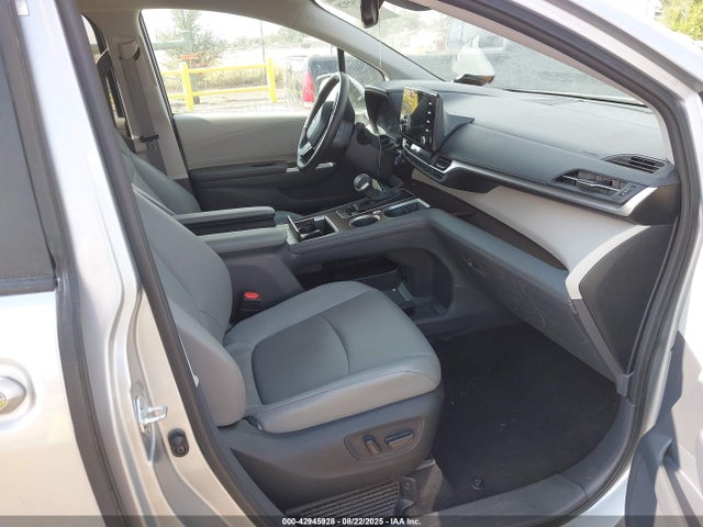 5TDYRKEC4RS190323 Toyota a25a-fxs