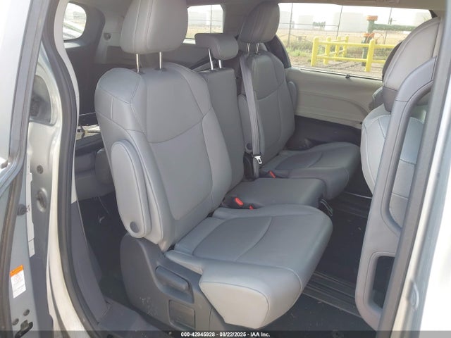 5TDYRKEC4RS190323 Toyota a25a-fxs