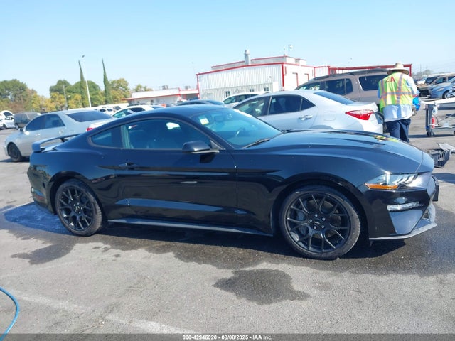 Ford 2.3l 4v premium fuel 2018 1FA6P8TH2J5145010 Image 13