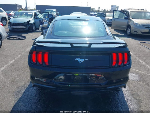 Ford 2.3l 4v premium fuel 2018 1FA6P8TH2J5145010 Image 16