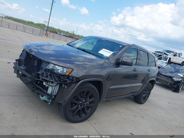 1C4RJEAG7LC392040 Jeep 2020