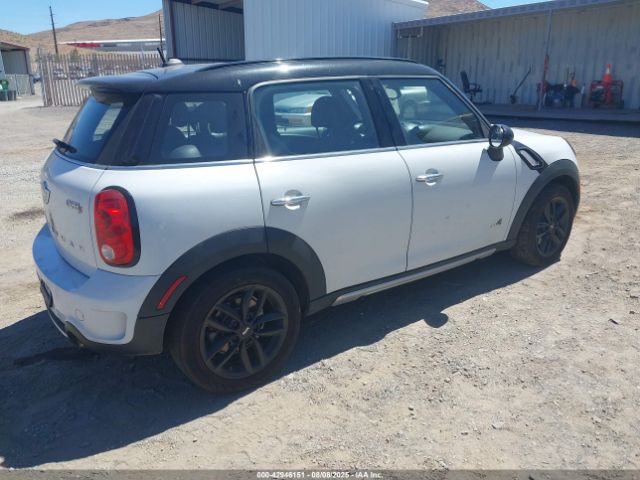 2016 MINI COUNTRYMAN WMWZC5C58GWT39029 Photo 3