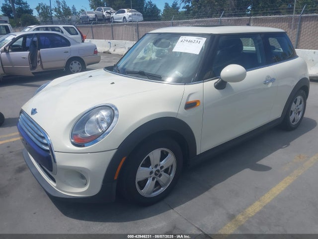 2016 MINI HARDTOP WMWXP5C53G3B14968 Photo 1