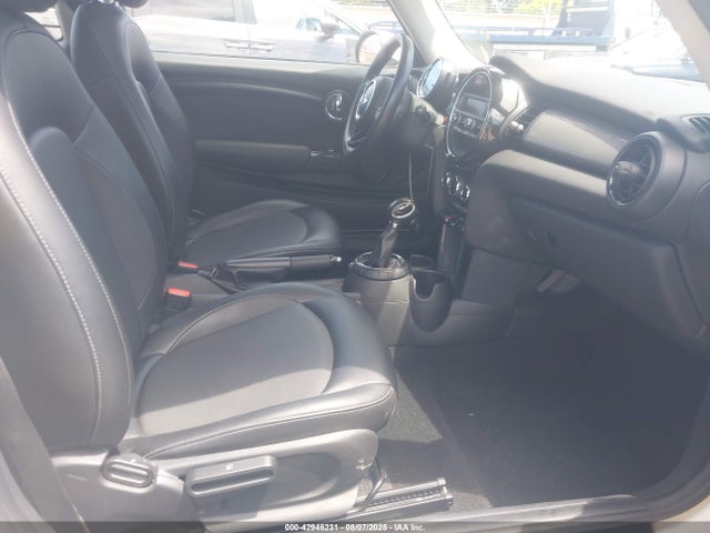 2016 MINI HARDTOP WMWXP5C53G3B14968 Photo 4