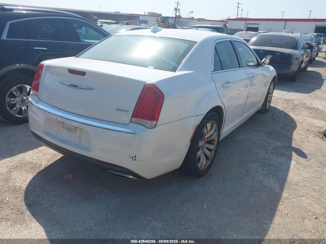 2C3CCAEG0JH193851 Chrysler 300