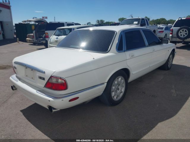 1998 JAGUAR XJ8 SAJHX124XWC826996 Photo 3