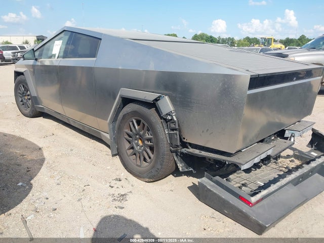 2025 TESLA CYBERTRUCK 7G2CEHED1SA068606 Photo 2