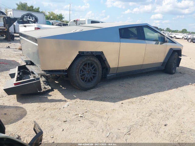 2025 TESLA CYBERTRUCK 7G2CEHED1SA068606 Photo 3