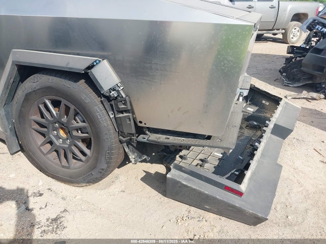 2025 TESLA CYBERTRUCK 7G2CEHED1SA068606 Photo 5