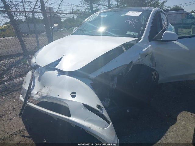 2021 TESLA MODEL Y 5YJYGDEEXMF108157 Photo 5