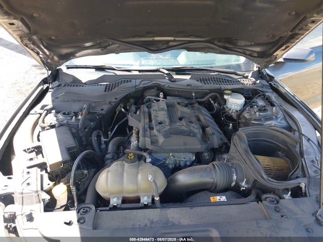 Ford 2.3l 4v premium fuel 2017 1FA6P8TH4H5267099 Image 10