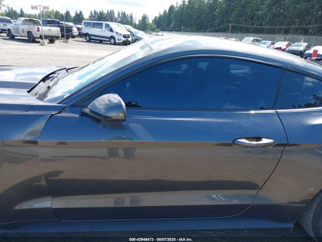 Ford 2.3l 4v premium fuel 2017 1FA6P8TH4H5267099 Image 15
