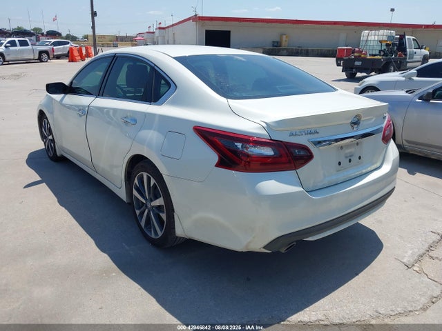 1N4AL3AP4HC478978 Nissan 2017
