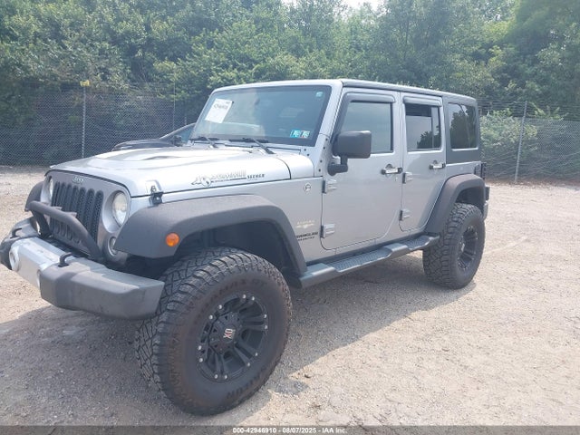 Jeep Wrangler 2014 1C4BJWEGXEL220198 Image 2